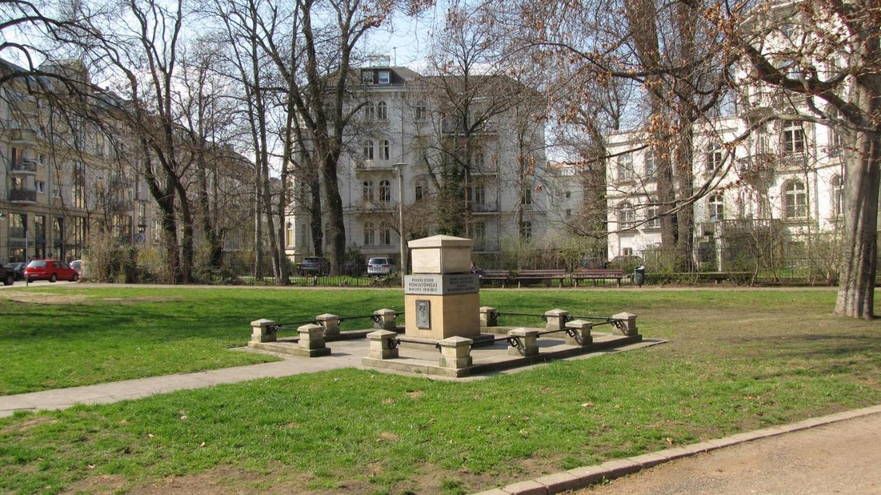 Lumina Apart Near Moniuszko Park Lodz Apartment Bagian luar foto